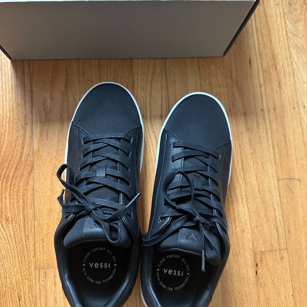 Vessi Black waterproof Sneakers - Picture 4 of 12